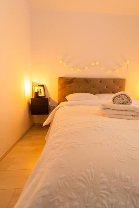 Arte - 2 Bedroom Apartment Near Coresi Mall With Free Parking ブラショフ エクステリア 写真