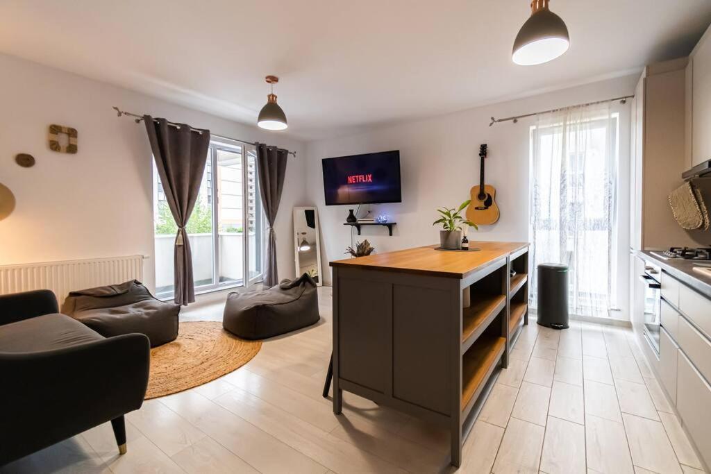 Arte - 2 Bedroom Apartment Near Coresi Mall With Free Parking ブラショフ エクステリア 写真