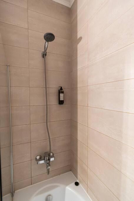 Arte - 2 Bedroom Apartment Near Coresi Mall With Free Parking ブラショフ エクステリア 写真